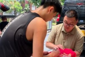 来自吕加晖球迷不远万里的爱！天气虽热 队内氛围更暖